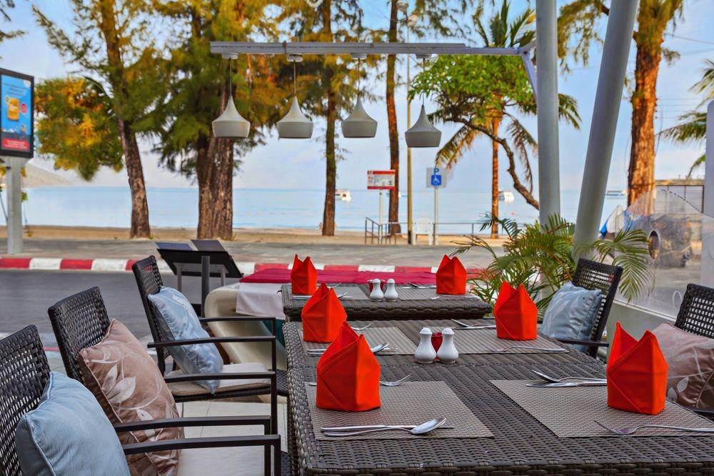 The Royal Palm Beach Front Patong Екстер'єр фото