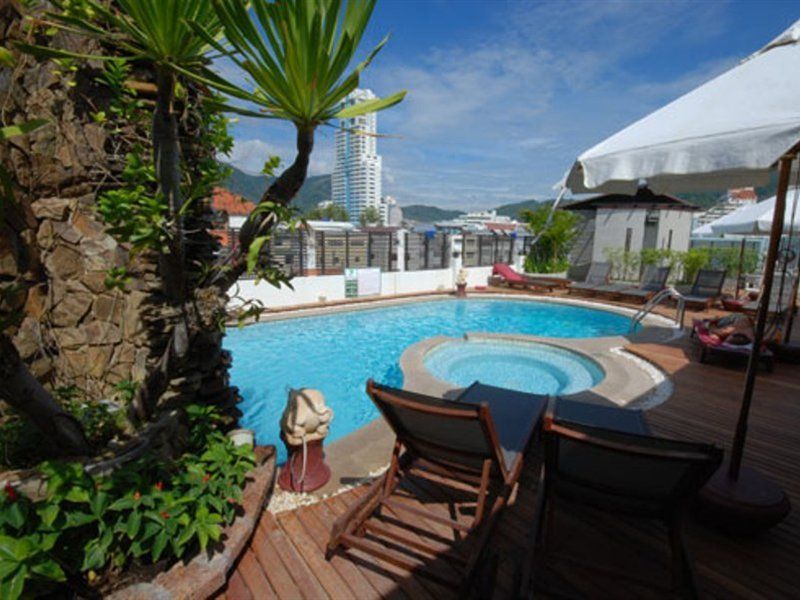 The Royal Palm Beach Front Patong Екстер'єр фото