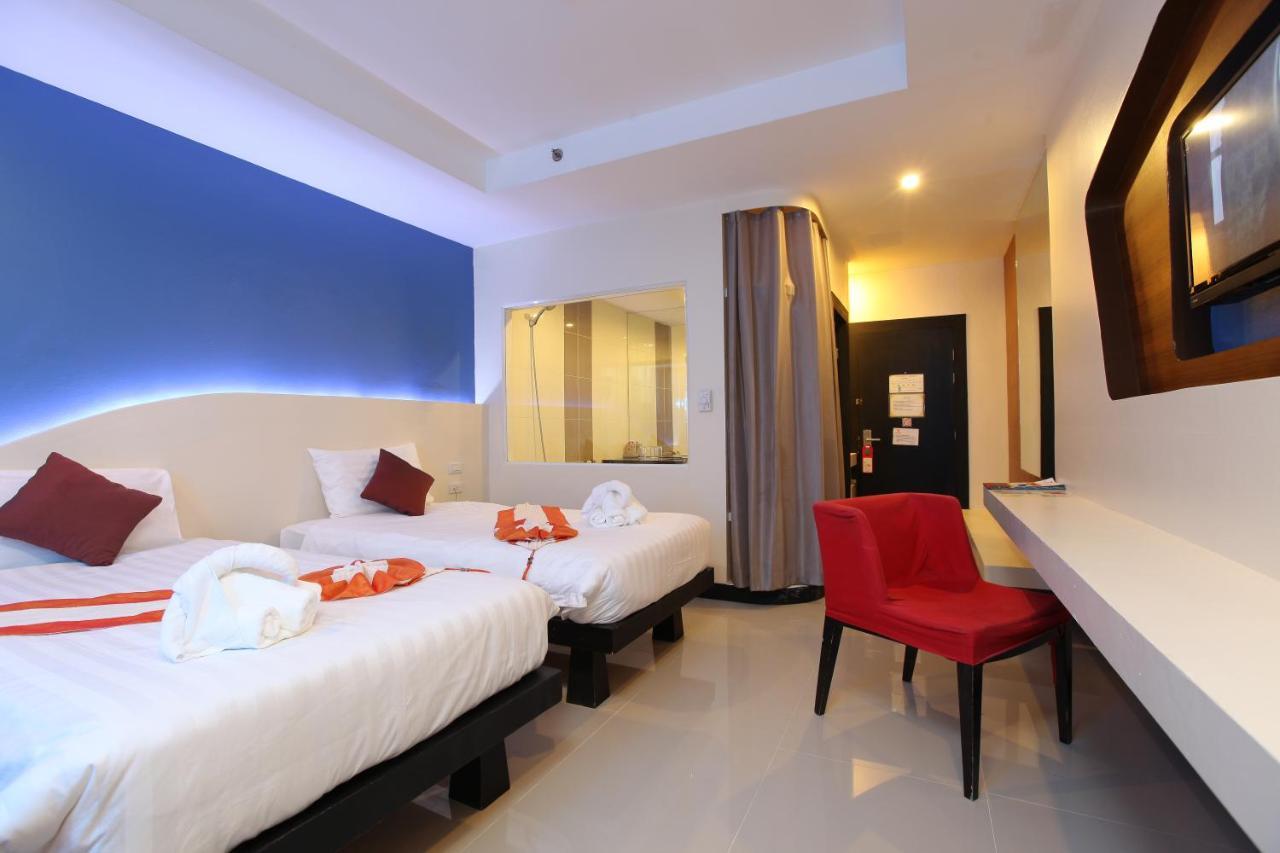 The Royal Palm Beach Front Patong Екстер'єр фото